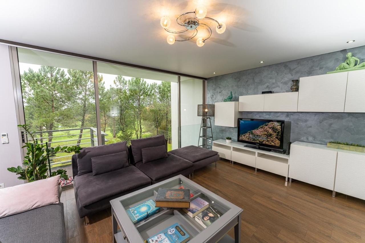 Golf Course - Luxurious Flat T3 - Ponte De Lima Daire Dış mekan fotoğraf